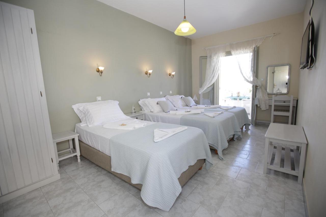 Alexandra'S Rooms ปาริเกีย ภายนอก รูปภาพ