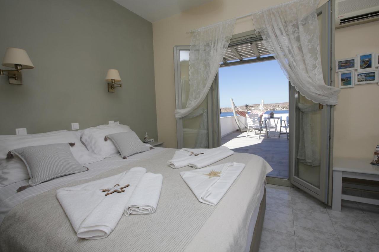 Alexandra'S Rooms ปาริเกีย ภายนอก รูปภาพ