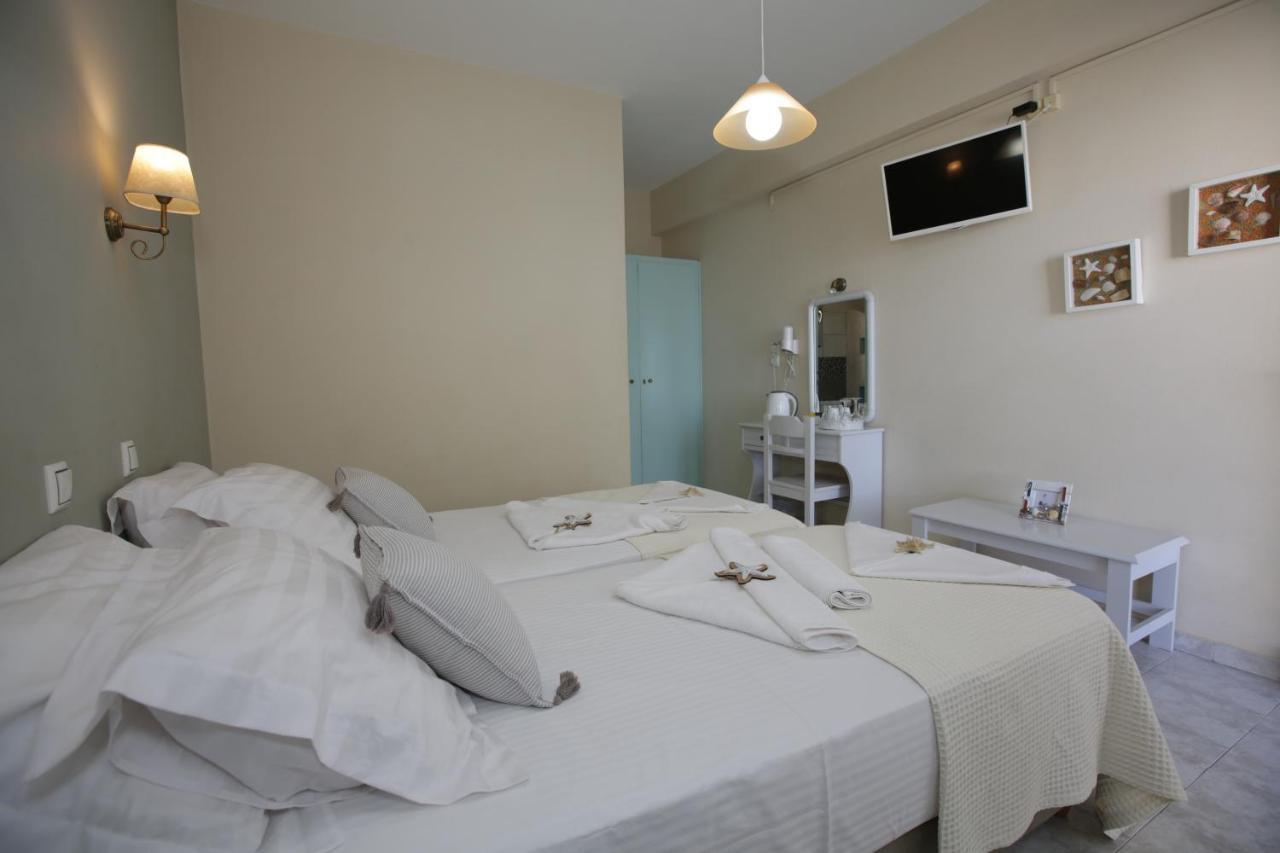 Alexandra'S Rooms ปาริเกีย ภายนอก รูปภาพ